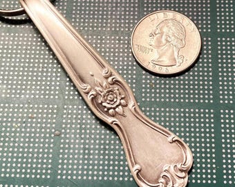 Antique Floral Keychain, Silverplate Flatware Spoon Key Chain Key Ring, Vintage Silver Key Fob Keyring, Silverware Handle Keychain, 1960 Mom