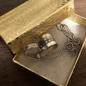 Vintage Heart Pendant Necklace, Antique Silverplate Silverware Spoon Jewelry, Handmade Valentines Gifts, Girlfriend Wife, Gift Boxed, 1939 image 6