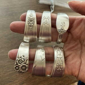 Mismatched Napkin Rings Handmade From Vintage Silverware, Unique Wedding Gift, Antique Silver Spoon Napkin Holders, Repurposed Flatware, Mom imagen 6