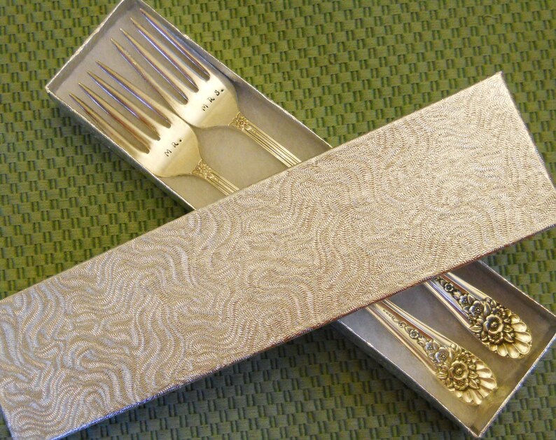 Wedding Forks: Personalized Cake Forks Engagement Bridal image 0