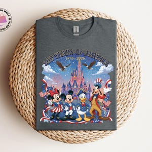 250 Years Of America Disney Shirt, Mickey And Friends US Anniversary Gift, Freedom Patriotic USA Flag Tshirt bild 13
