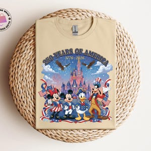 250 Years Of America Disney Shirt, Mickey And Friends US Anniversary Gift, Freedom Patriotic USA Flag Tshirt bild 1