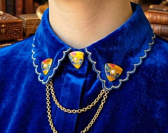 Set art-deco kraagketting en knoopsluiting – kleurrijke emaille parel kraagspeld, vintage geometrische shirtsieraden, statement blouseclip