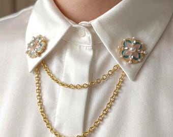 Zestaw broszek z łańcuszkiem w stylu vintage z motywem kwiatowym, podwójny łańcuszek i perłowa broszka do kołnierzyka, elegancka biżuteria do kołnierzyka koszulowego, wyrazisty dodatek dla kobiet