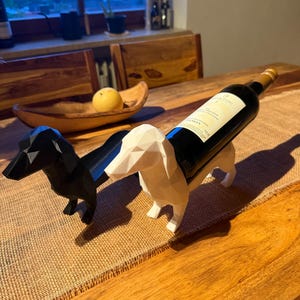 Dachshund wine bottle holder – original gift idea for wine lovers and dog fans
