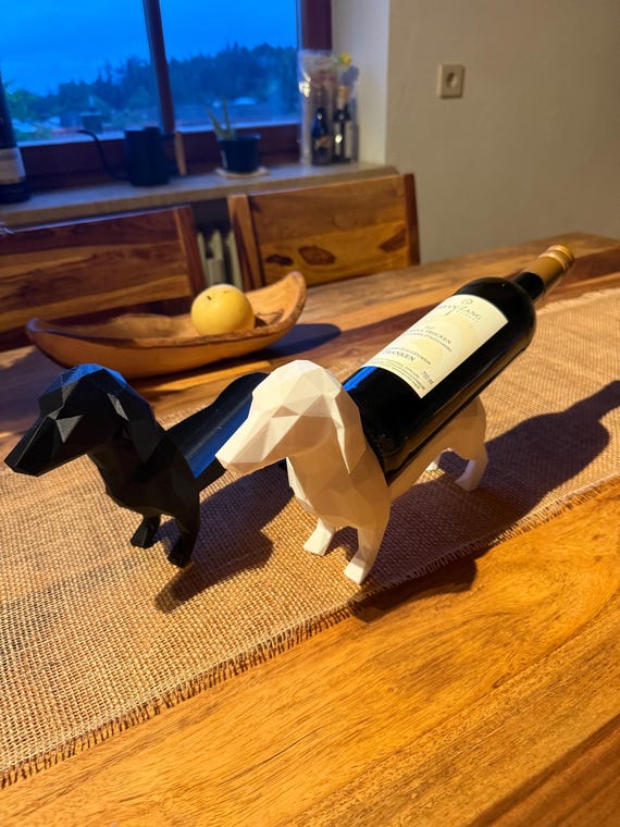 Dackel Weinflaschenhalter – originelle Geschenkidee für Weinliebhaber und Hundefans