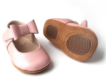 Pink Baby Girl Shoes, Perfect Baby Shower Gift, New Baby Gift, Newborn Baby Gift, Gender Reveal Announcement