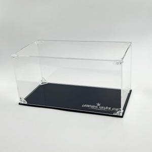 Personalized acrylic display case Custom Engraved Display Box for Action Figure collectibles storage box Anime PVC models showcase Organizer