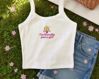 Camiseta sin mangas bordada "Literalmente solo soy una chica" / Diseño de camiseta retro Y2K estilo pop femenino / Camiseta moderna de dibujos animados rubia en colores cómodos