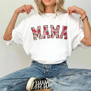 Mamá fresa PNG / Diseño de sublimación de mamá fruta linda / Día de la Madre PNG para camisa / Descarga digital de letras de mamá fresa retro