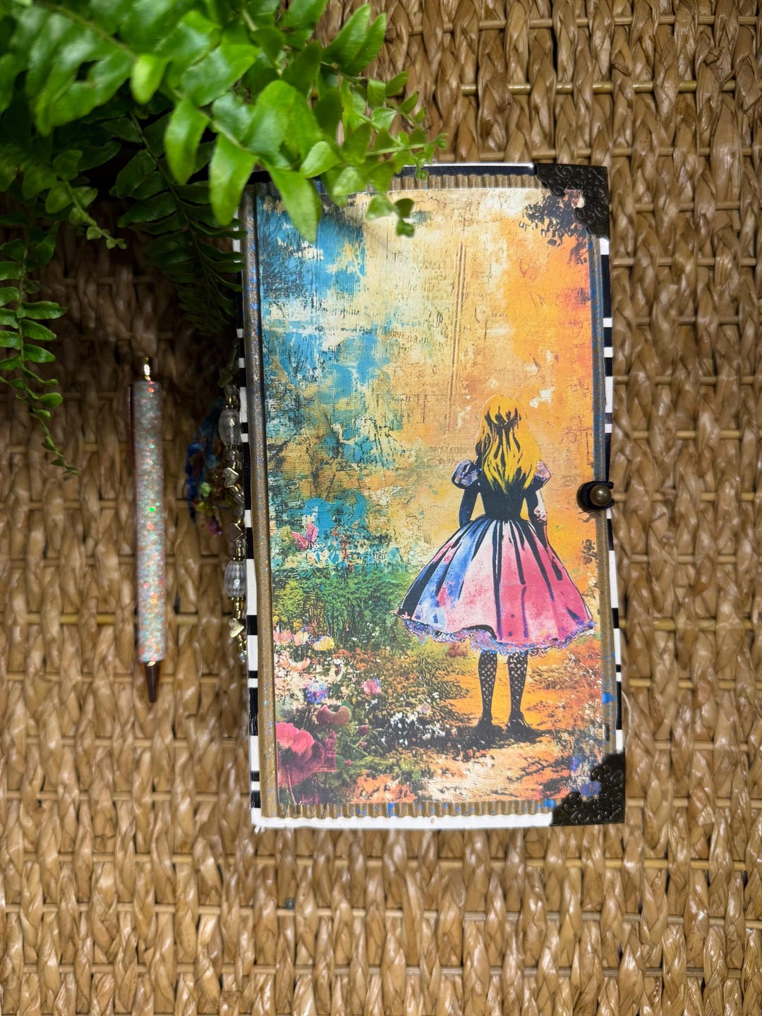 Handmade Junk Journal Alice in Wonderland - LG - Etsy