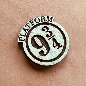 Plattform 9 3/4 Holznadel.