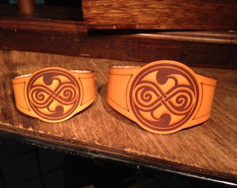 Seal of Rassilon wrist cuff - Doctor Who