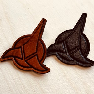 Klingon Empire inspired Pin. Antiqued leather