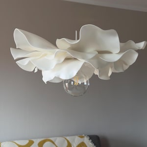 White Flower Chandelier – Handmade Statement Ceiling Light for Elegant Home Décor