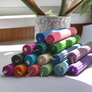 Velas cónicas de cera de abeja pura: velas naturales artesanales sin goteo para la cena, juego de 2, aromaterapia, 20 x 2,5 cm, fabricadas en Ucrania