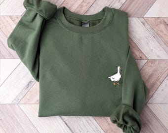 Cute Silly Goose Sweatshirt, Cheeky Goose Sweatshirt, Adorable Goose Sweatshirt, Vintage Silly Goose Sweatshirt, Silly Goose Sweatshirt