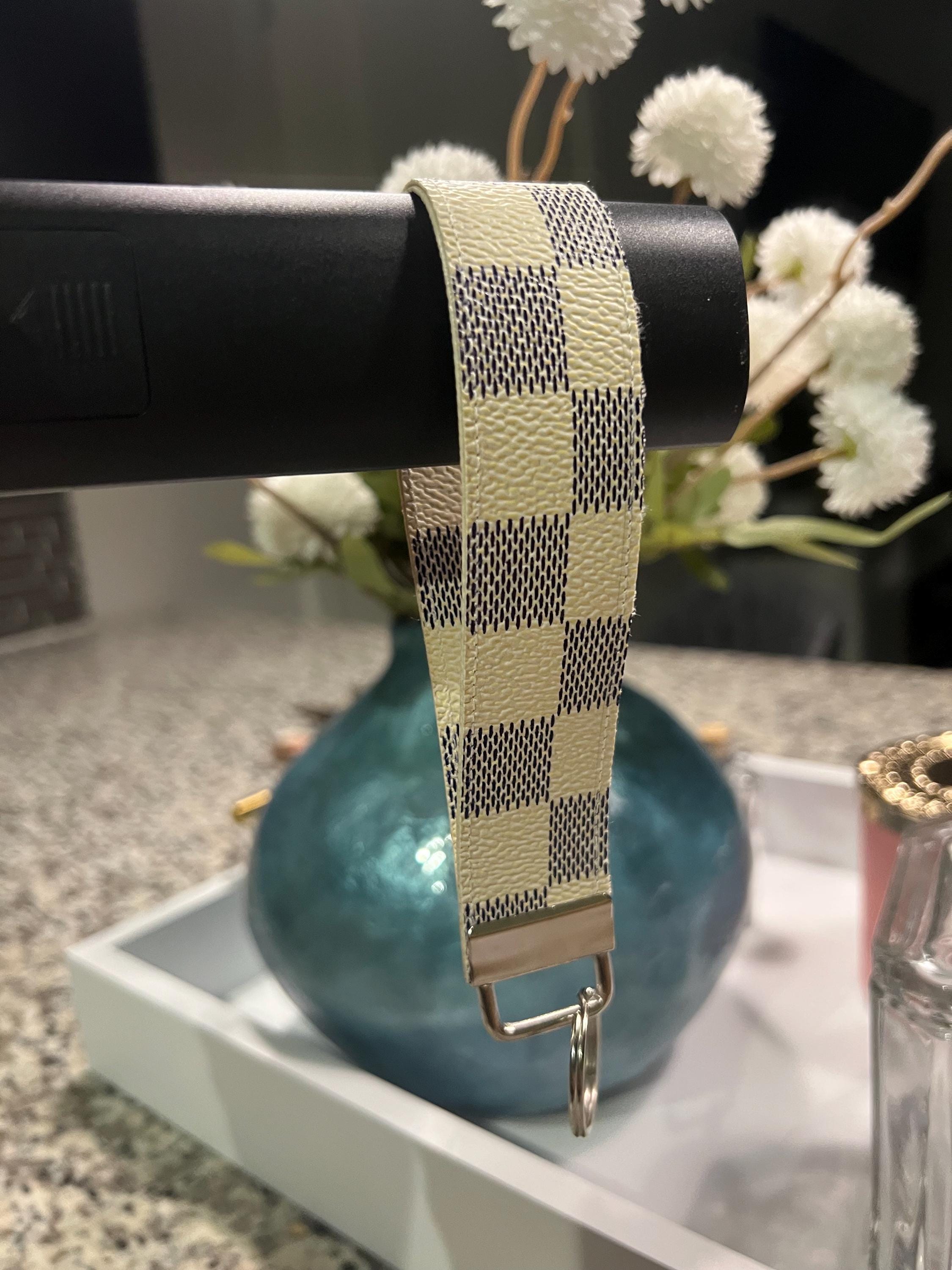 ルイ・ヴィトン チェッカーパターン キーホルダー Louis Vuitton チェッカーパターン キーホルダー