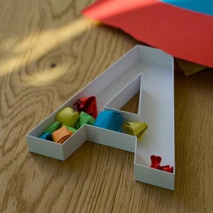 Kreativ-Rahmen zum Befüllen für Buchstaben, Zahlen, Zeichen, Weiß Leer für Kreativ und DIY Projekte