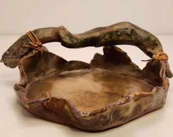 Rustic Ceramic Serving Dish with Driftwood Handle – Handcrafted Wabi-Sabi Home Decor Bowl