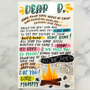 Tarjeta personalizada de Camp Happy Mail para campistas. Mensaje y colores personalizados.
