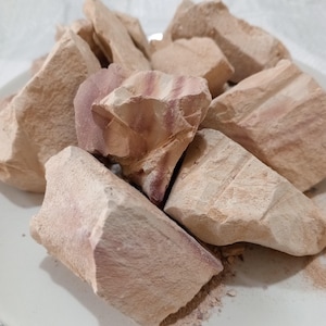 African edible clay| Betonite Clay| Hyire| Ayilo| Produced in Burkina Faso - Big crumbs