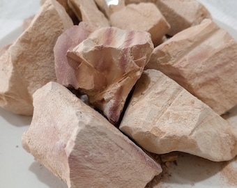 African edible clay| Betonite Clay| Hyire| Ayilo| Produced in Burkina Faso - Big crumbs