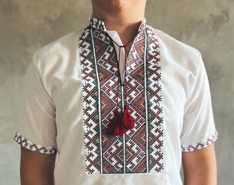 Vyshyvanka brodée à manches courtes pour homme, chemise ukrainienne pour l'été, chemise Sorochka