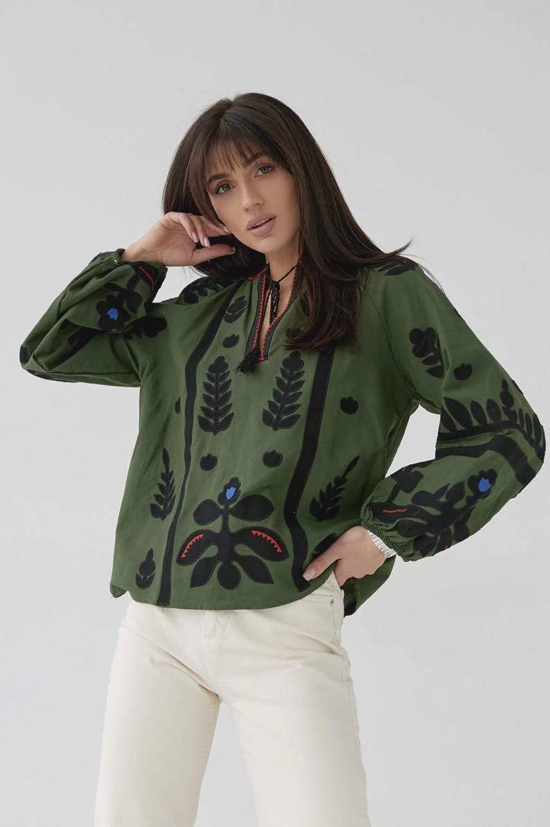 Blusa Boho Bordada Deslumbrante, Blusa Elegante de Verão Estilo Folk Nuoveau com Motivo Floral Verde