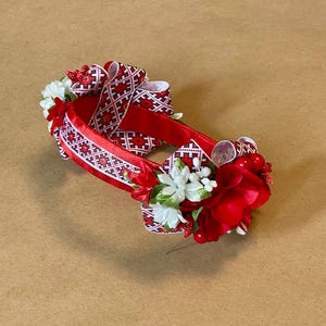 Elegant Ukrainian Vinok in Traditional Colors, Ukrainian Headband, Ukrainian Style, Ukrainian Gift, Ukrainian Flag Colors