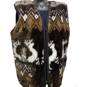 Traditionelle Karpaten Unisex Wollweste mit skandinavischem Hirsch Muster | Warme Merino Mischung Weste