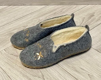 Natural Wool Slippers Made in Ukraine – Warm Gray Felt Slippers for Home Comfort