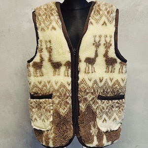 Traditional Mountain Unisex Open Merino Vest, Sheep Wool Vest Made in Ukraine, Wool Gilet for Women, Lambswool Merino Wool Vest
