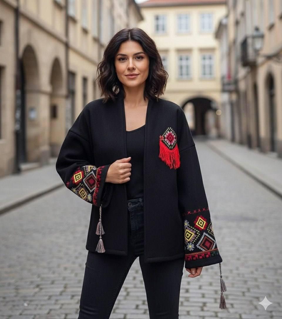 未使用　ARTISAN embroidery wool jacket black Artisan Boho Vyshyvanka Jacket With Geometric Embroidery and