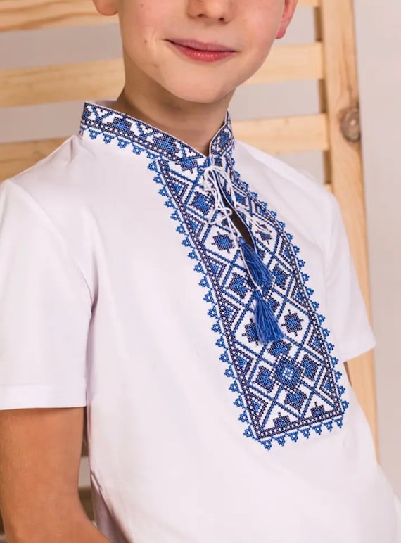 Vyshyvanka for kids Kleding Jongenskleding Tops & T-shirts T-shirts T-shirts met print Vyshyvanka for boy Embroidered shirt for boy 1-12 years Kid's vyshyvanka Vyshyta sorochka ВИШИВАНКА Вишиванка в США 