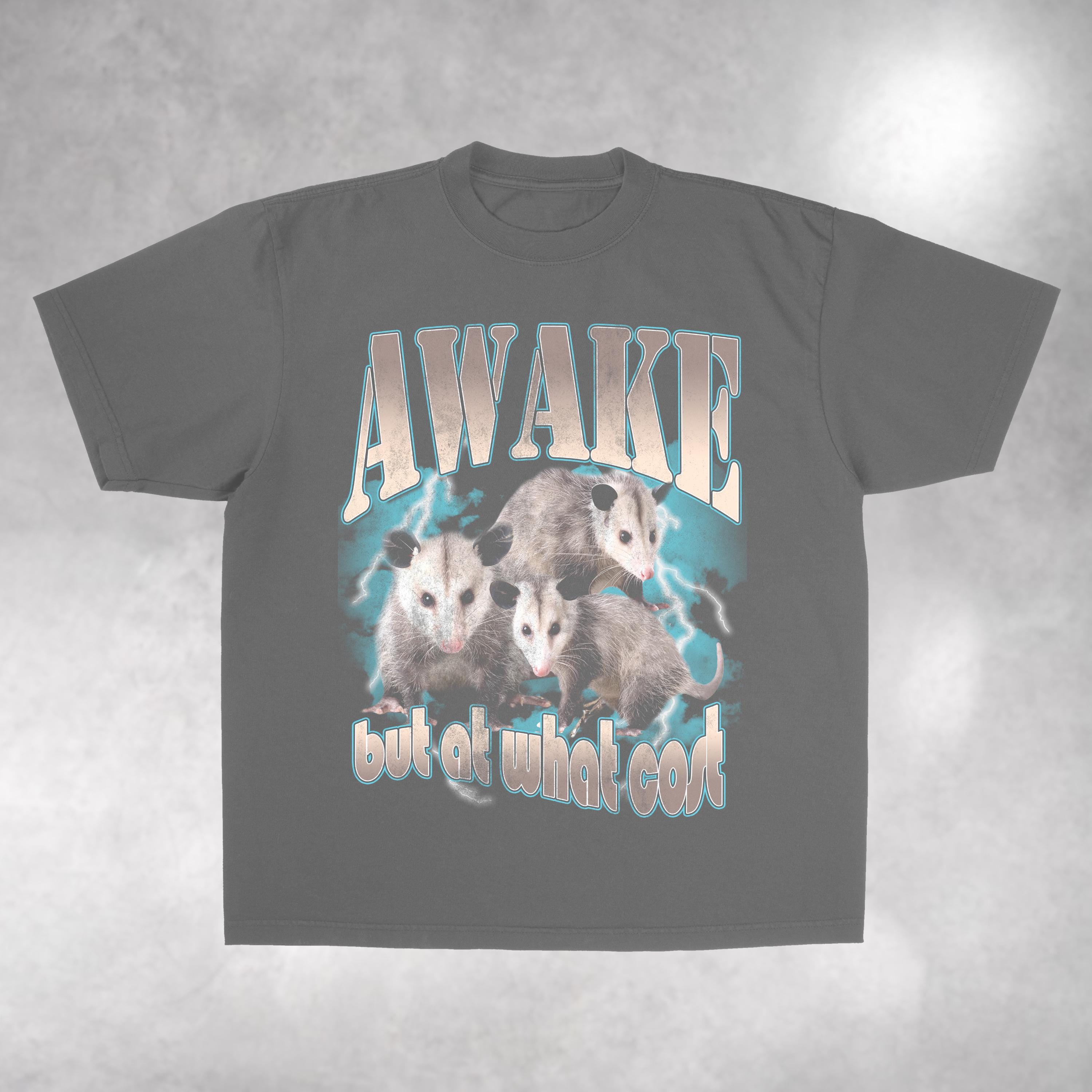 目覚めよ、でも代償は？ネズミとオポッサムのSVG – 面白いミームSVG