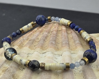Bracelet from the "Blue/Ocean" collection - Sodalite beads (deep blue) - Small faceted aquamarine-light blue quartz beads - Heishi beads