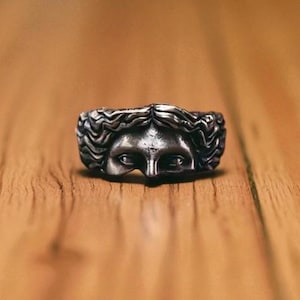 Sculpted Half Face Ring: Vintage Venus Style Art Jewelry