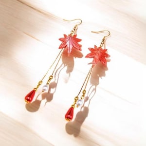 Rote Ahornblatt Ohrringe, Spiel Liebhaber Geschenk, Anime Spiel Cosplay Schmuck, Anime Ohrtropfen Schmuck Accessoire