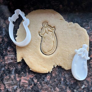 Eggplant cookie cutter, Vegetable cookie cutter, Veggie baking mold, Dough cutter for cookies, Eggplant polymer clay cutter