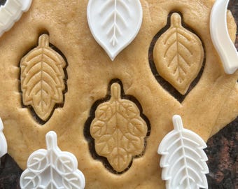 Leaf cookie cutter, Autumn leaves cookie mold, Autumn polymer clay cutter, Fondant baking tool, Leaf shaped biscuit cutter, Baker fall gift