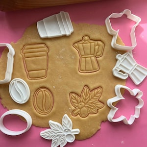 Coffee lover cookie cutter set with stamp, Moka pot, Coffee bean, Latte cup & leaf fondant cutters, Barista gift and coffee shop decor
