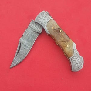 Handmade Damascus Steel Pocket/Folding Knife Gift For Him