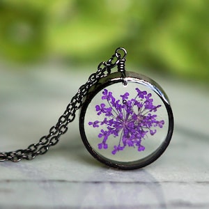 Purple Queen Anne's Lace Necklace, Real Flower Necklace, Purple Lace Flower, Botanical Jewelry, Pressed Flower Jewelry