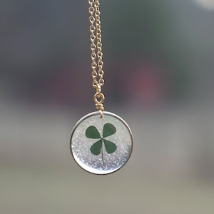 Real Four Leaf Clover Gold circle setting Necklace, Pressed Four leaf clover, pendant necklace, botanical jewelry, real flower