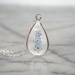 Forget Me Nots Flower Necklace, Real Flower Necklace, forgetmenots Flower, Blue Flower, Botanical Jewelry, Pressed Flower Jewelry