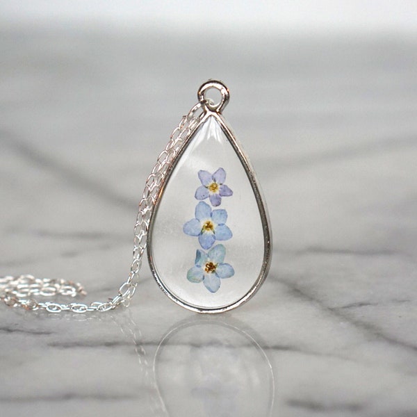 Forget Me Nots Flower Necklace, Real Flower Necklace, forgetmenots Flower, Blue Flower, Botanical Jewelry, Pressed Flower Jewelry