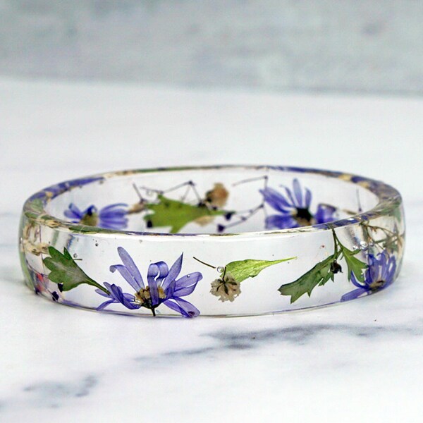 Flower Resin Bracelet, Blue Flowers, Real Pressed Flowers, Baby's Breath, Oval Bracelet