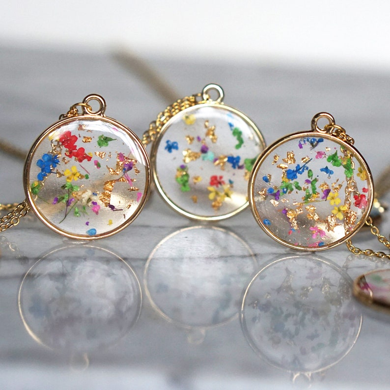 Flower Confetti Resin Pendant Necklace Real Flower jewelry Etsy