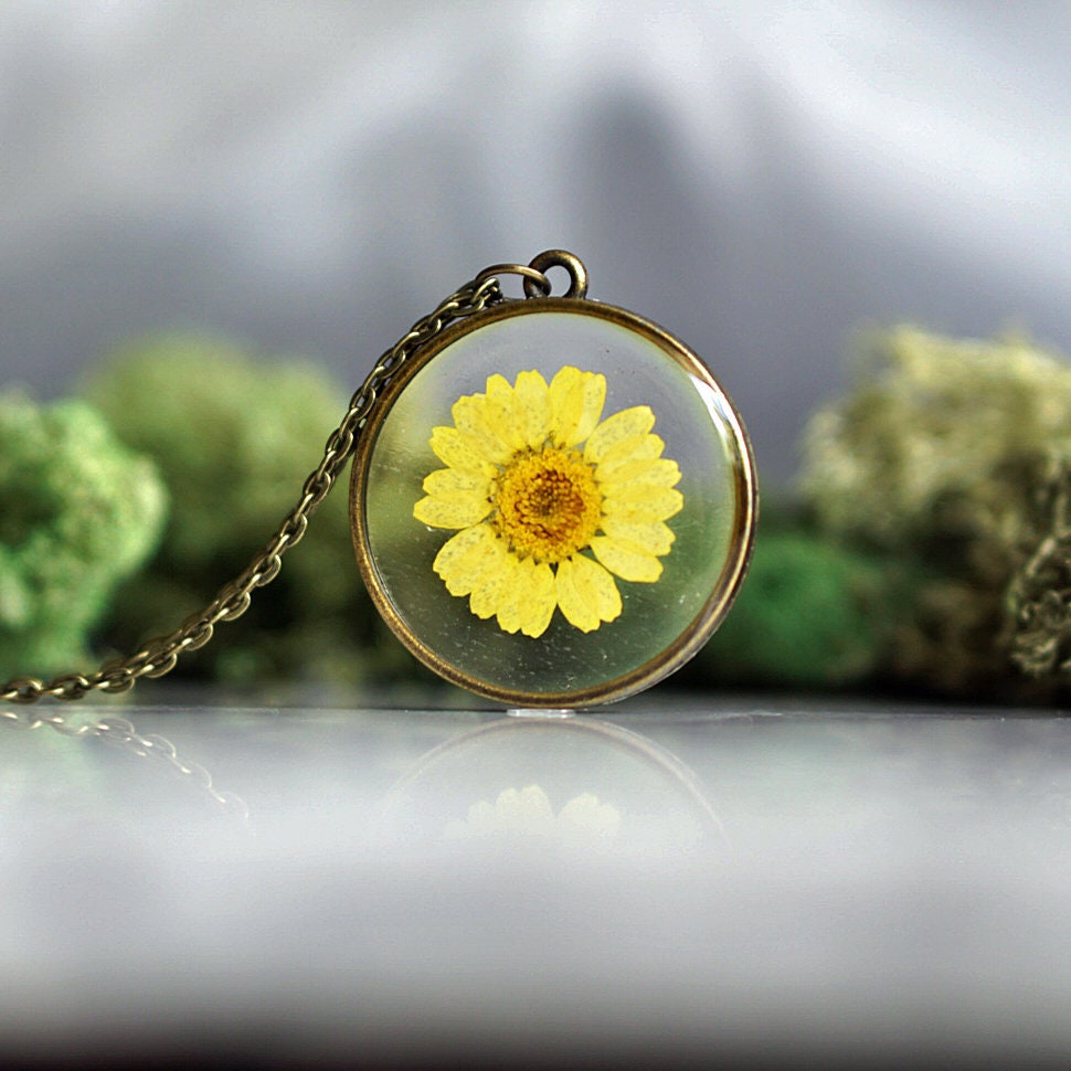Yellow Daisy Necklace, Real Flower Necklace, Yellow
